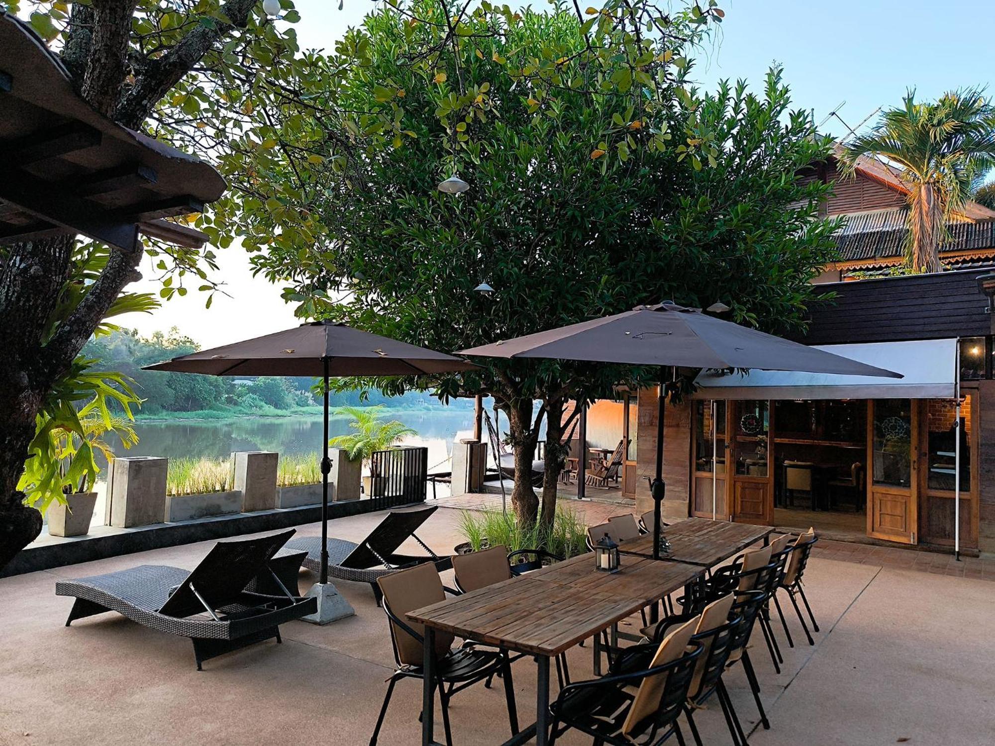 Tolani Riverside Villa Chiang Mai Exteriör bild
