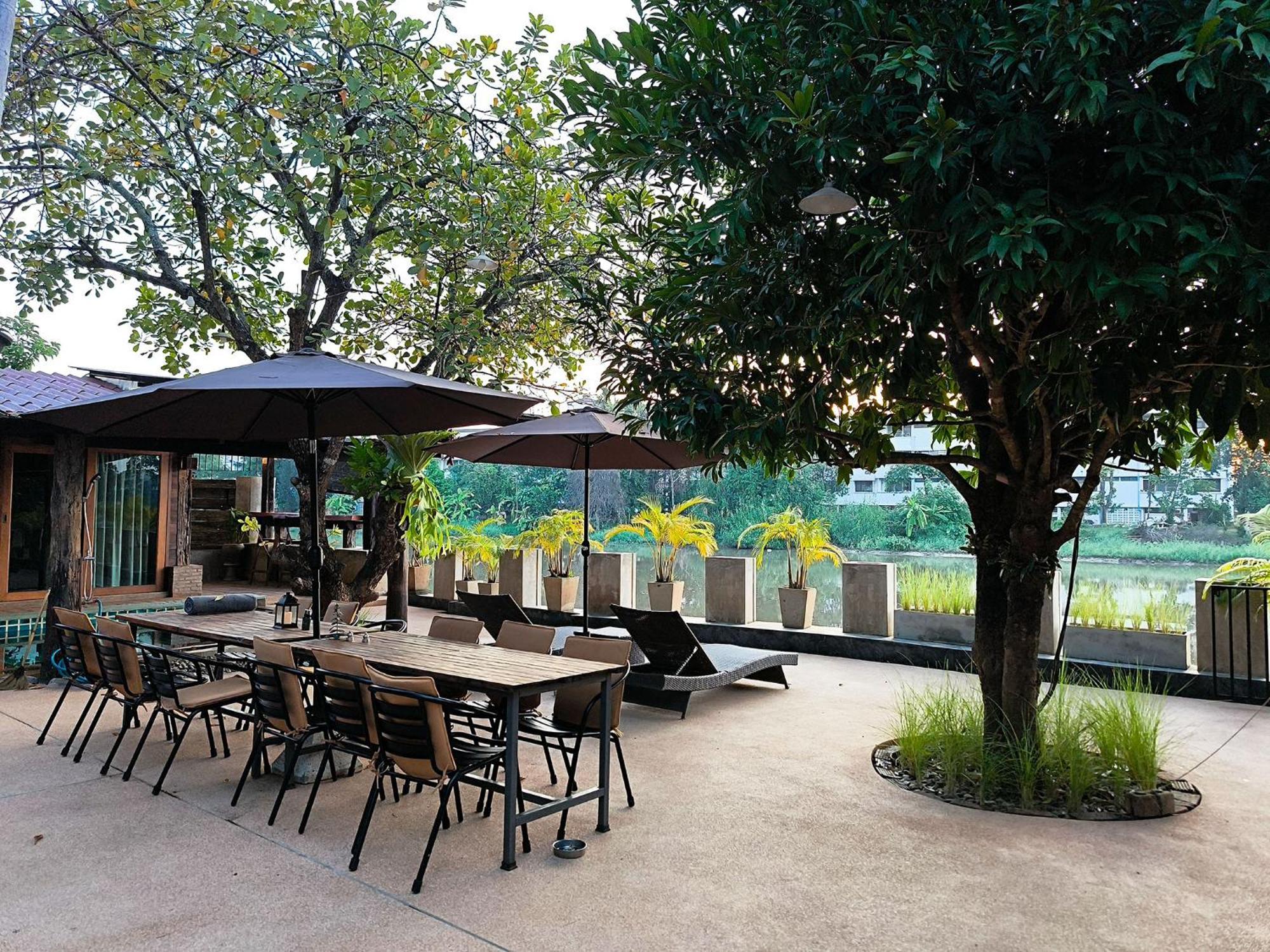 Tolani Riverside Villa Chiang Mai Exteriör bild