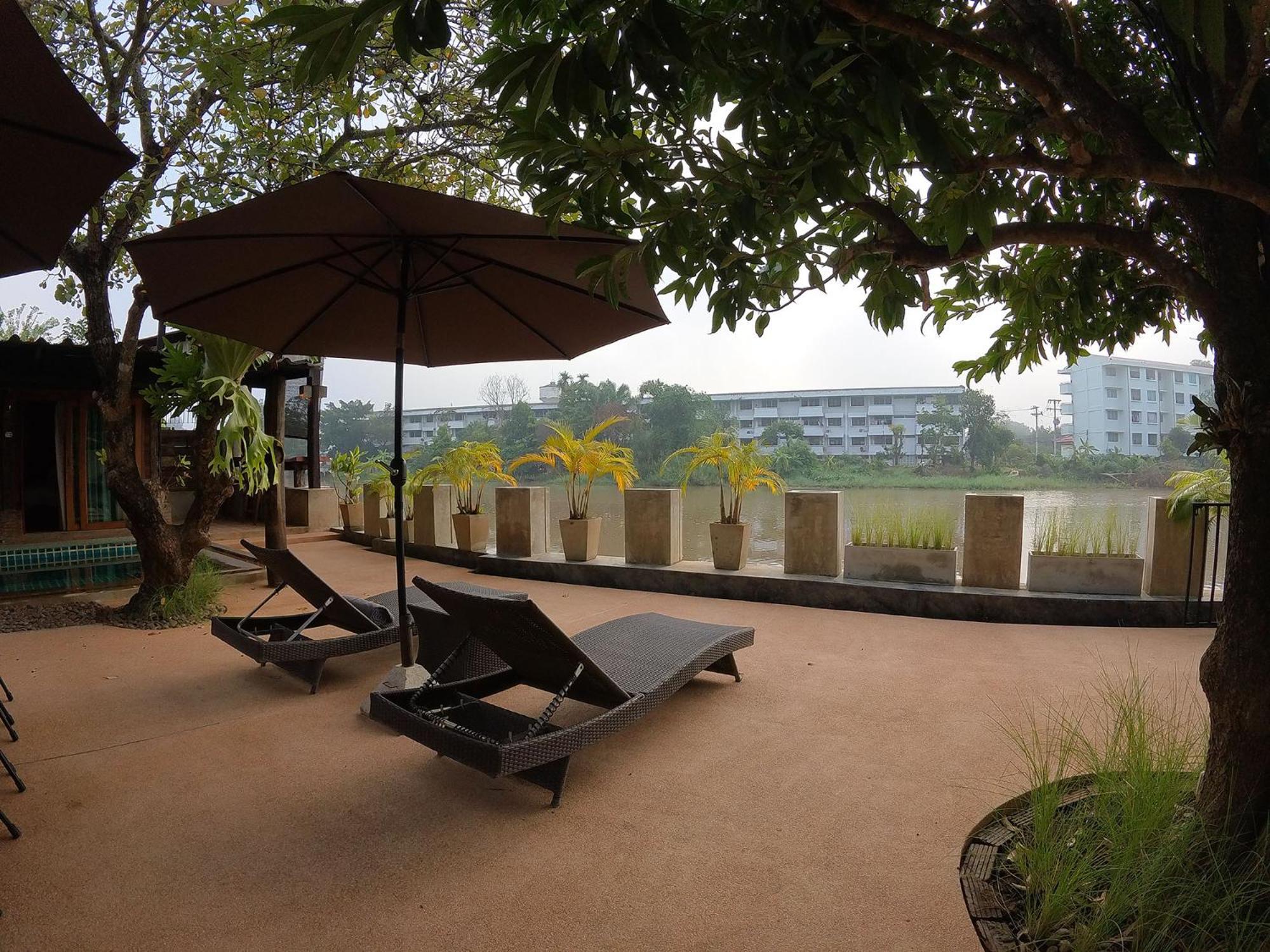 Tolani Riverside Villa Chiang Mai Exteriör bild