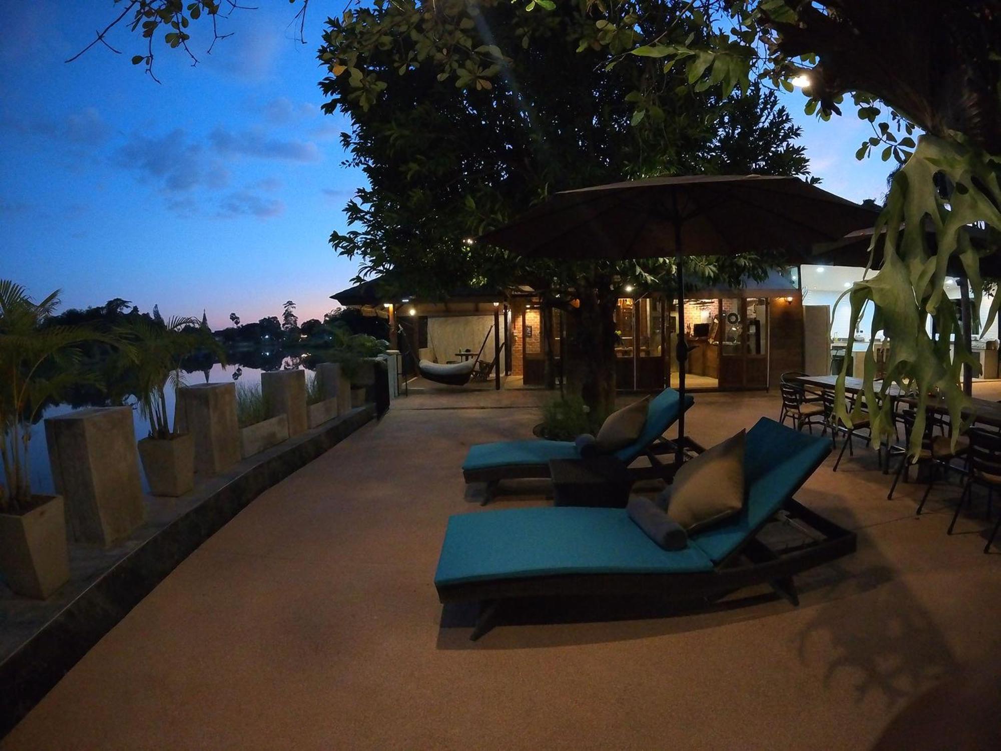 Tolani Riverside Villa Chiang Mai Exteriör bild
